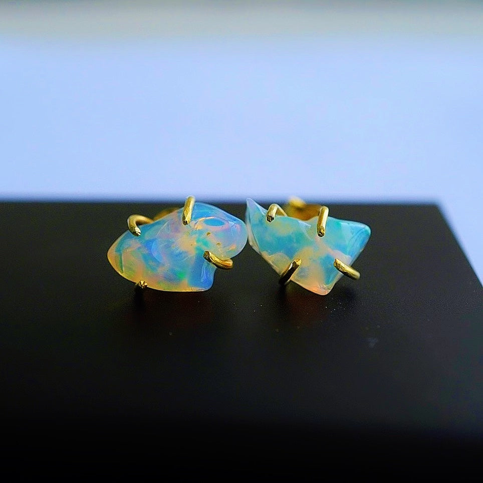 Natural opal earrings A OPE38A