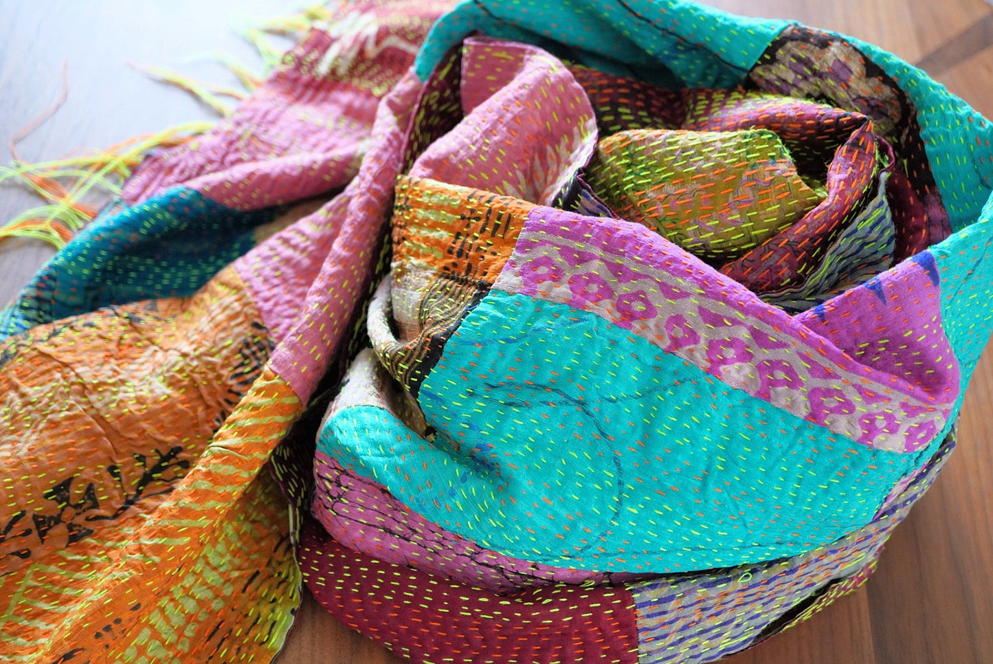 カンタ刺繍ショール、ストール D