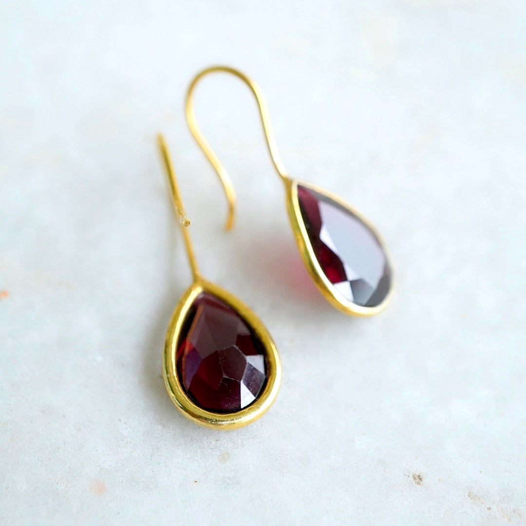 Garnet earrings crimson GRE37