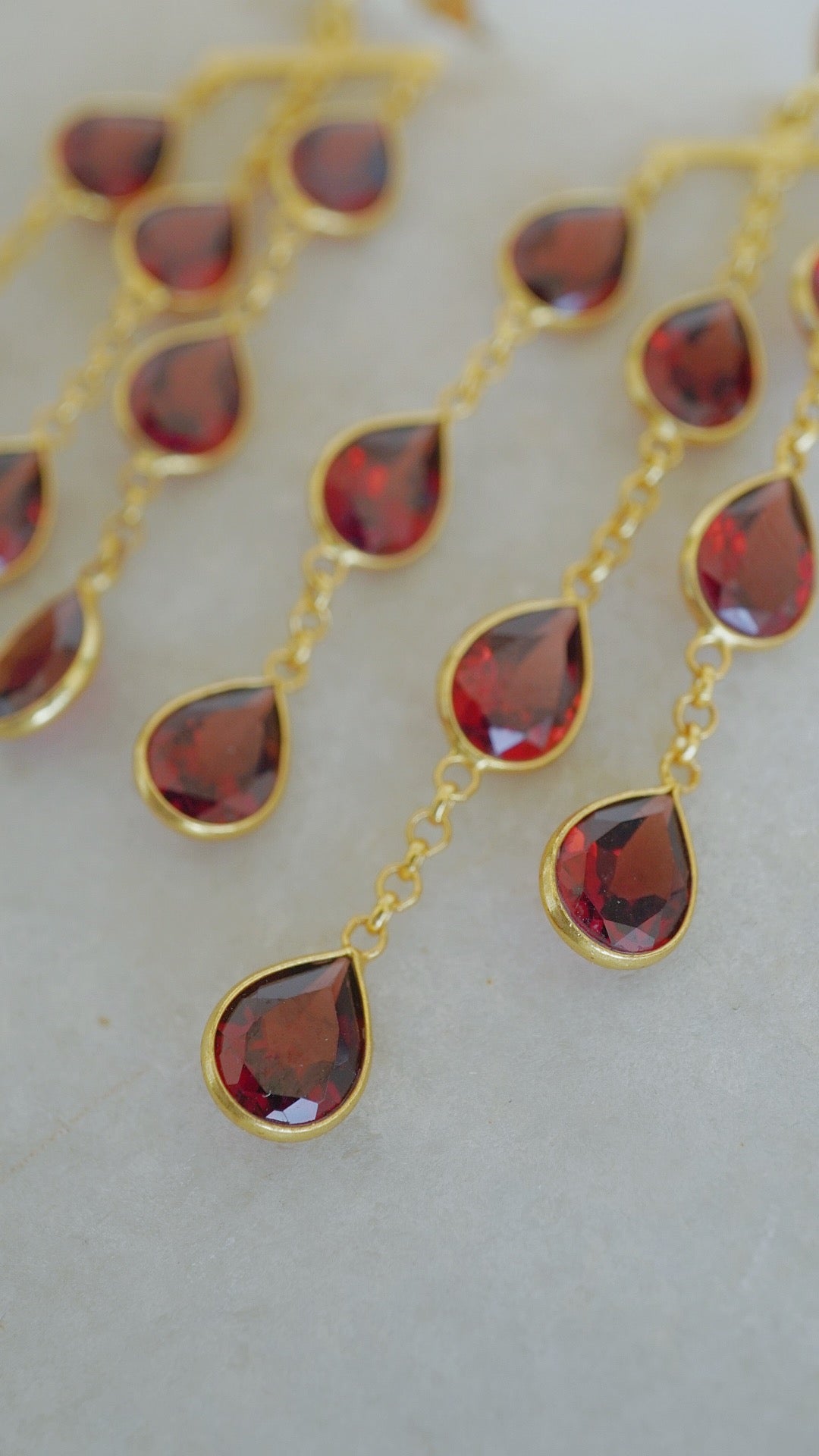 星雨（せいう）ガーネットピアス