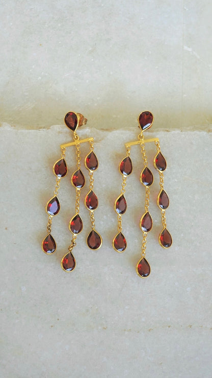 星雨（せいう）ガーネットピアス