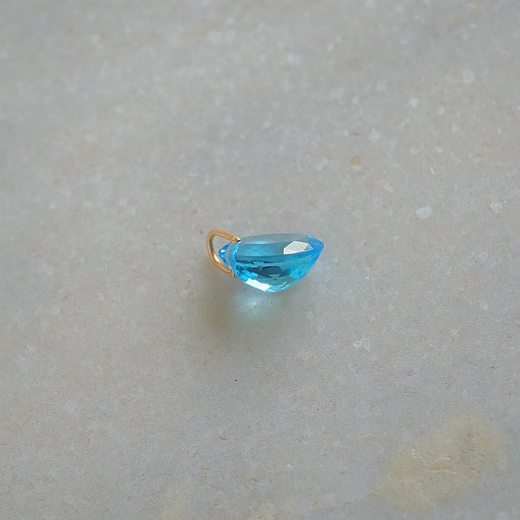 blue_topaz_pendant_top4