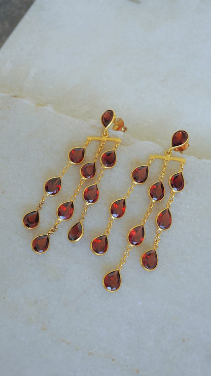 星雨（せいう）ガーネットピアス