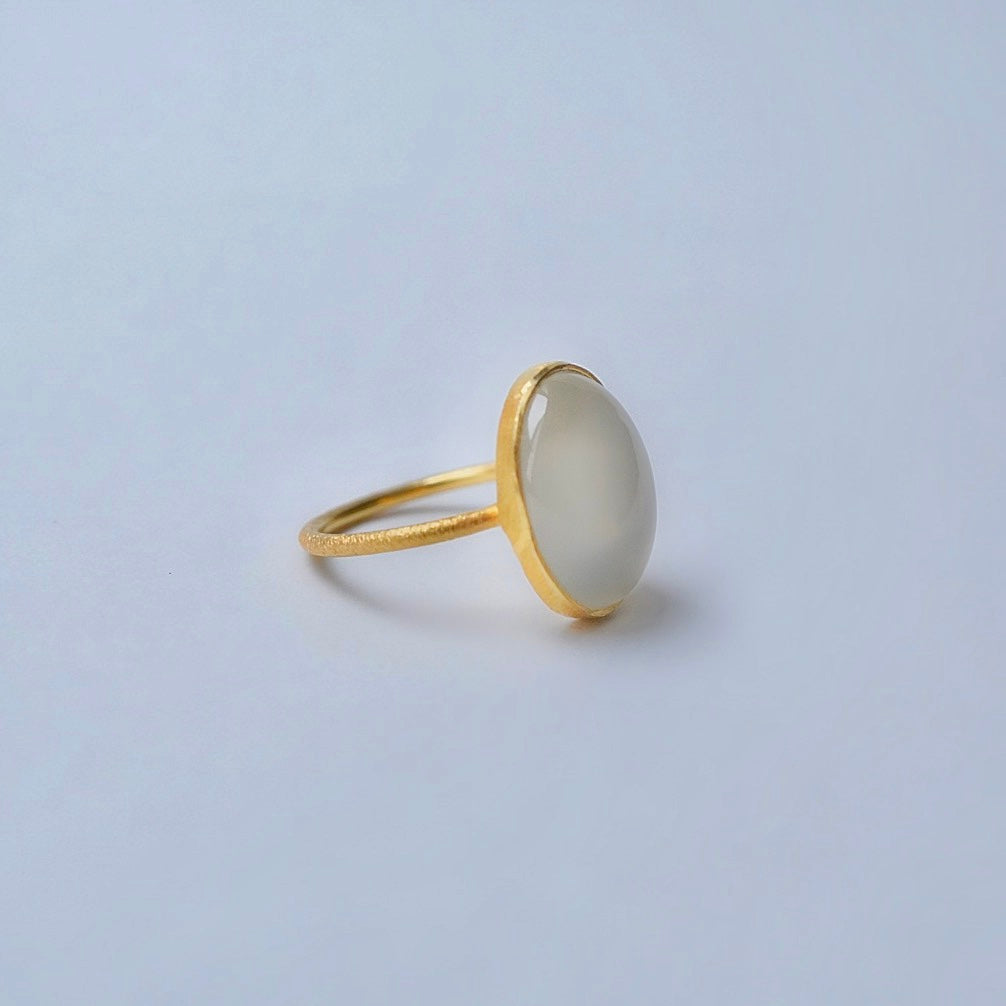 White moonstone ring No. 14 WMR212